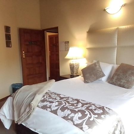 Hoopoe Haven Guest House Chartwell Экстерьер фото
